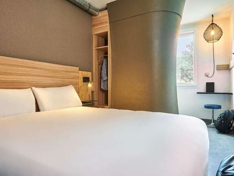 greet hotel Paris Nord 18è