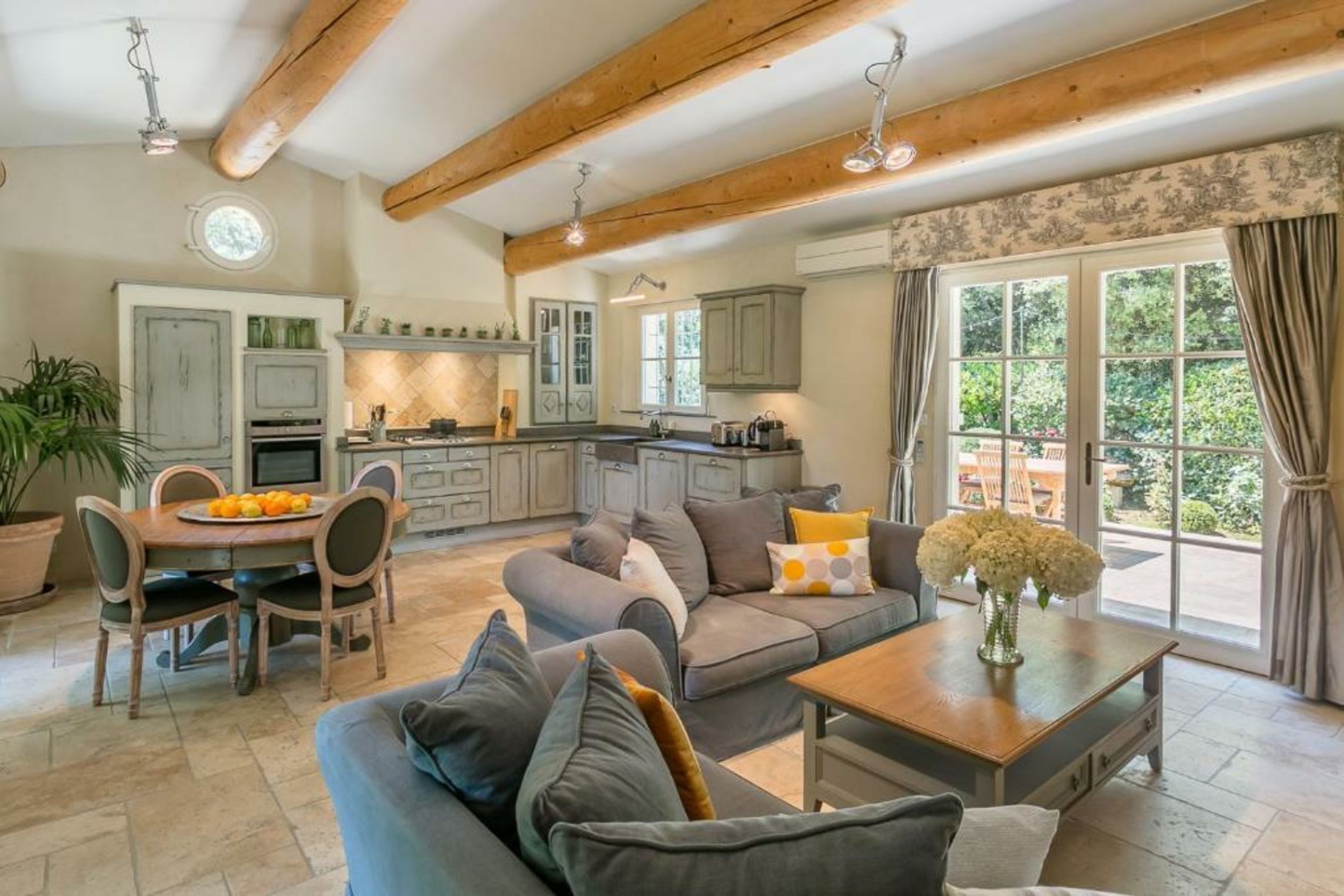 Domaine Les Roullets