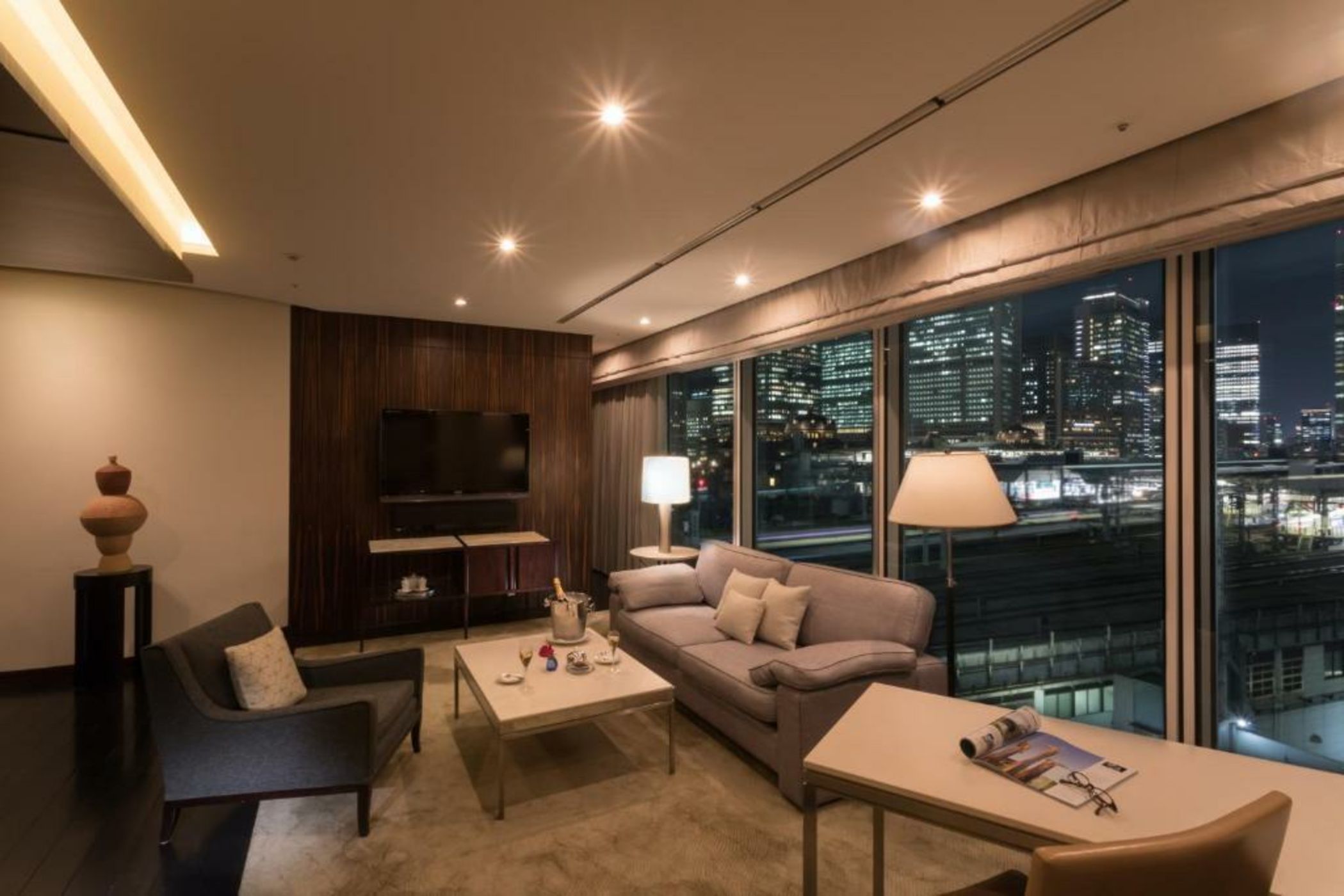 Four Seasons Hotel Tokyo at Marunouchi