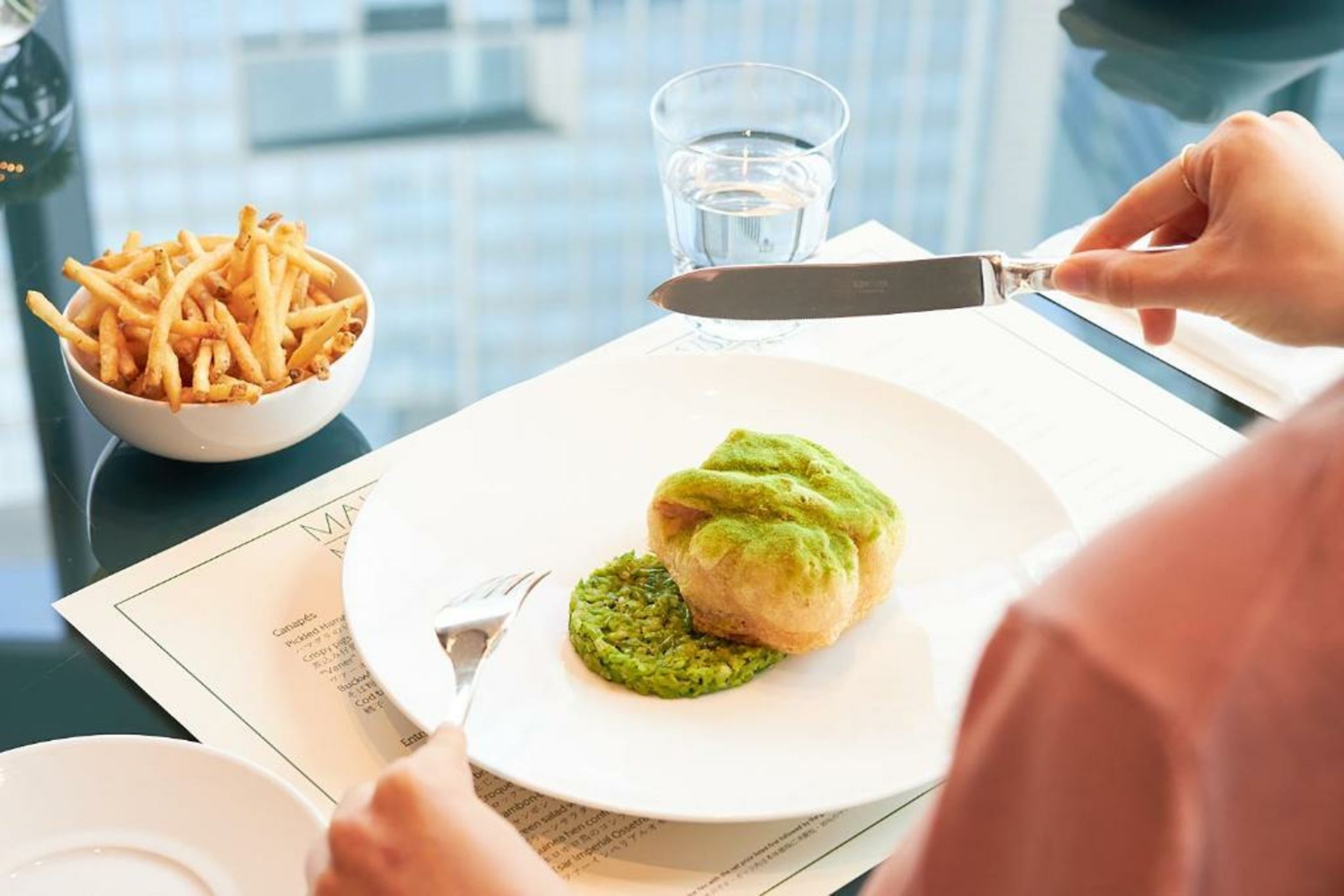 Four Seasons Hotel Tokyo at Marunouchi