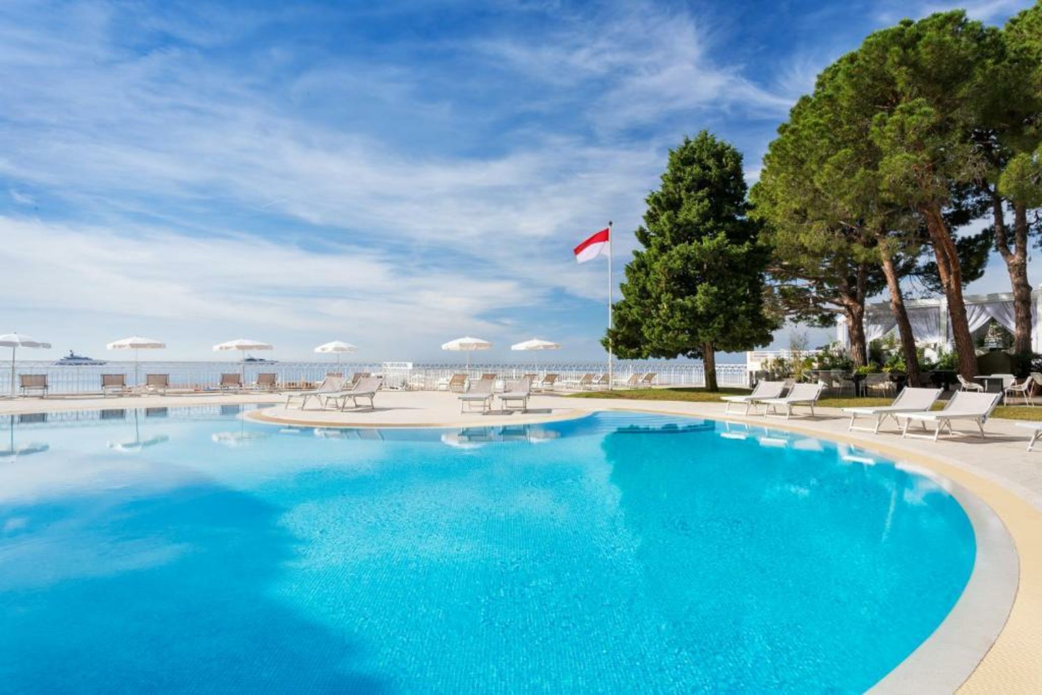 Le Méridien Beach Plaza