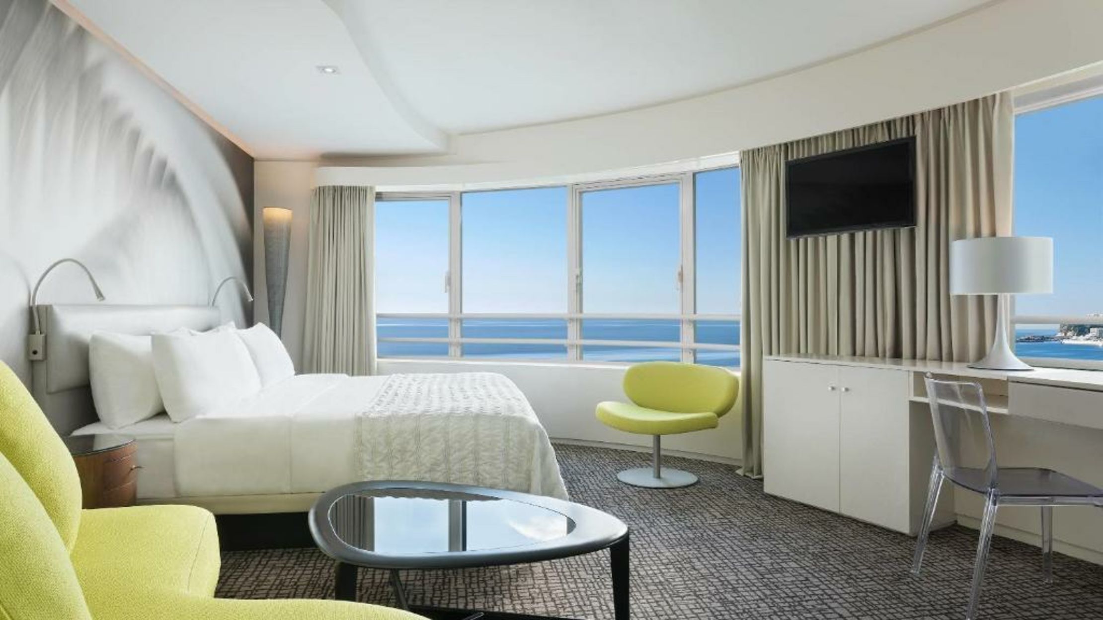 Le Méridien Beach Plaza