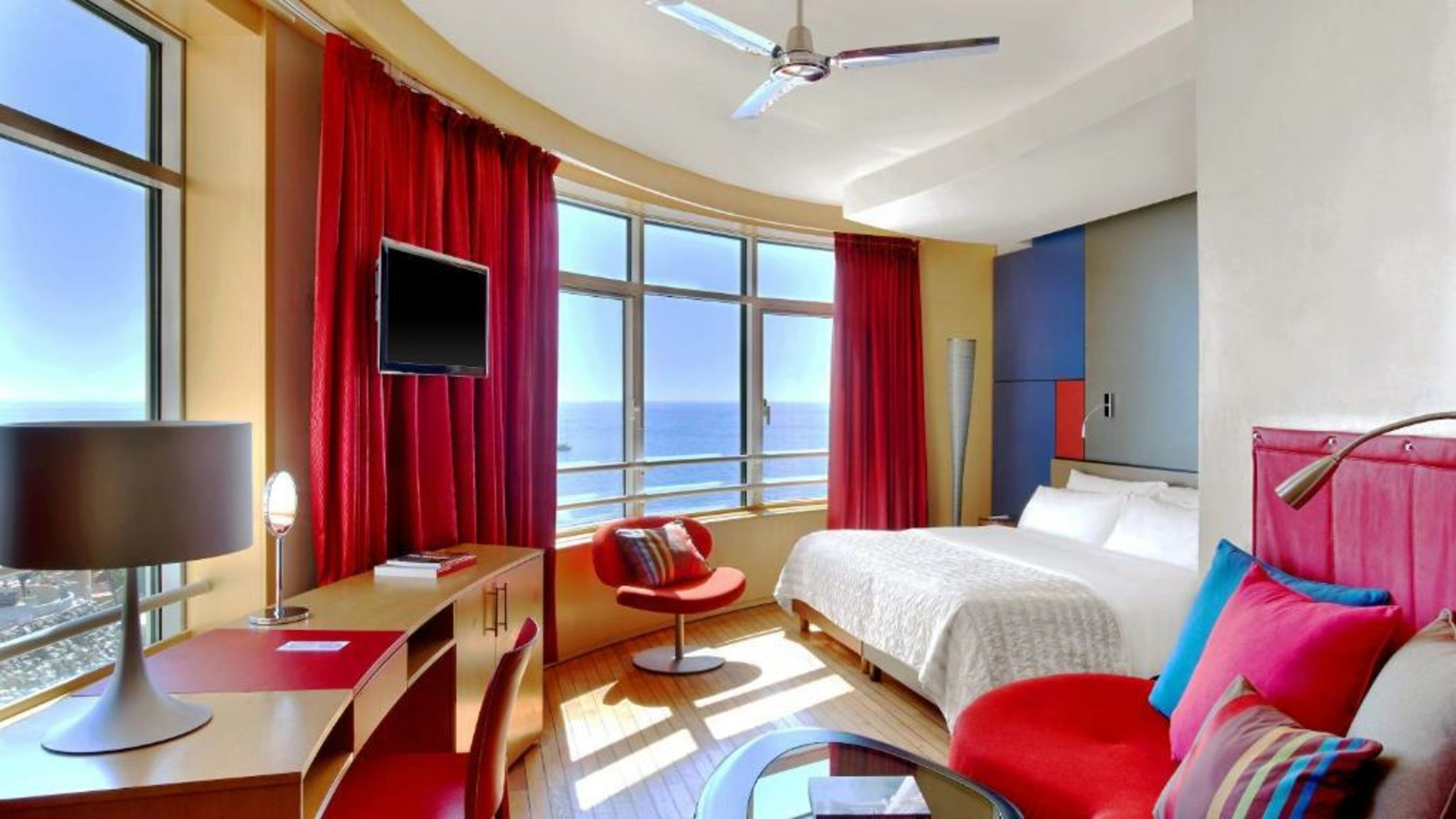 Le Méridien Beach Plaza