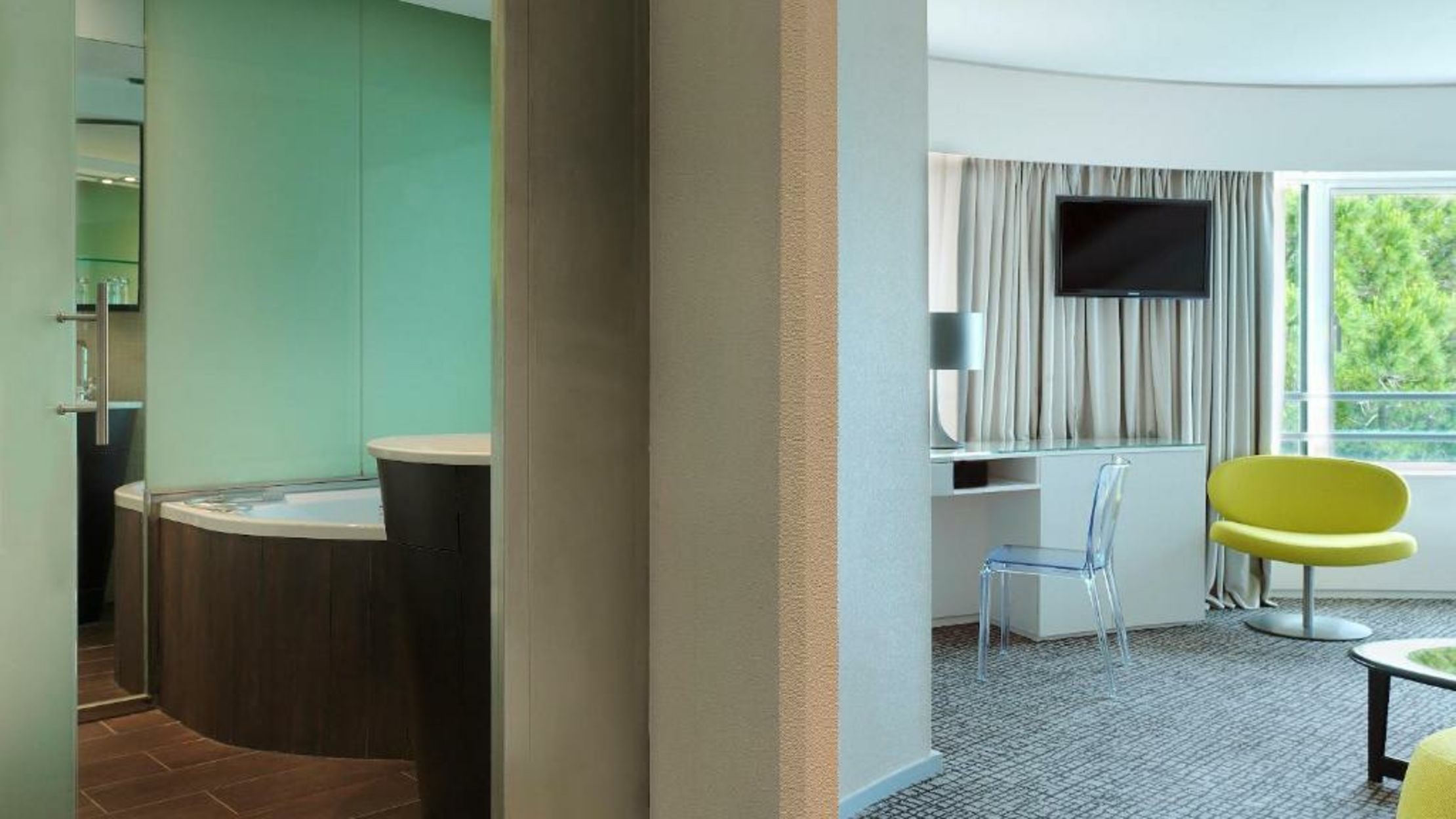 Le Méridien Beach Plaza