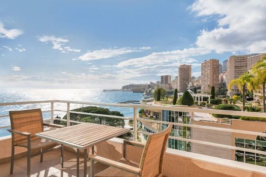 Le Méridien Beach Plaza