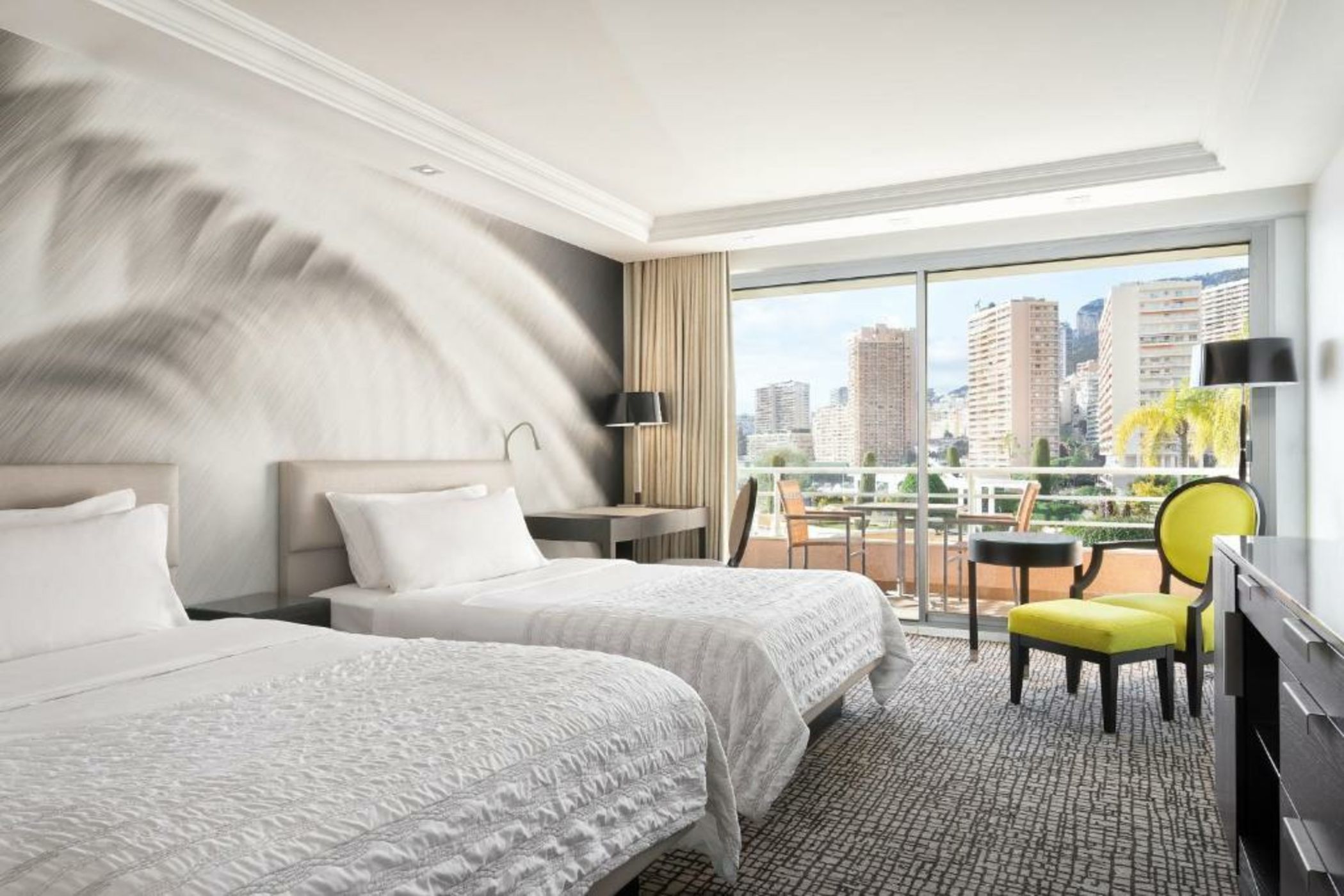 Le Méridien Beach Plaza