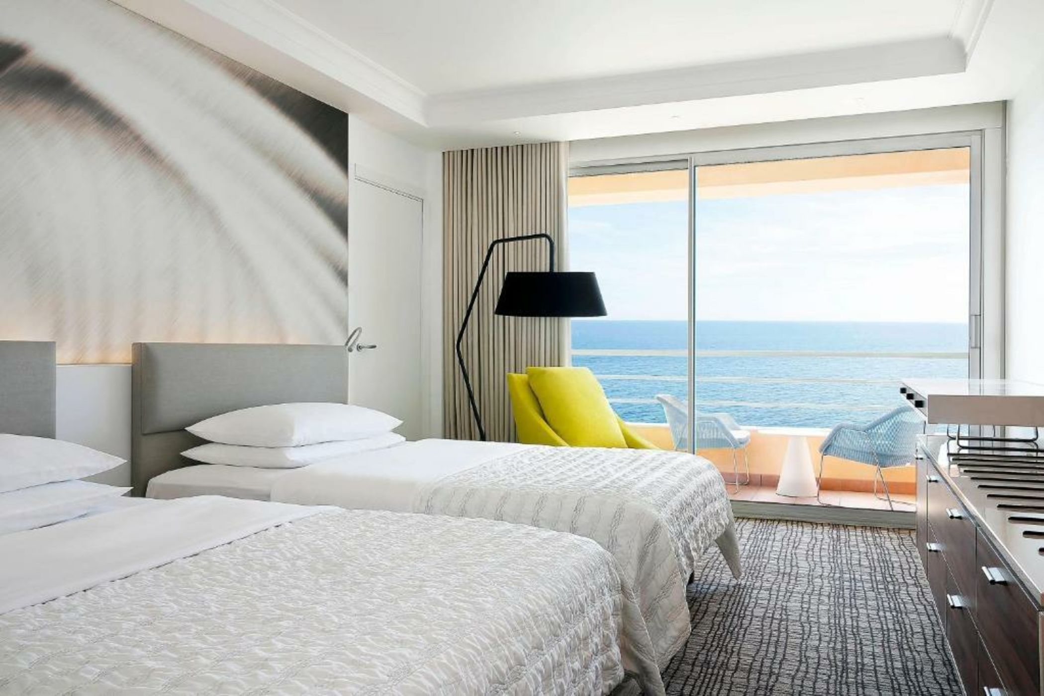 Le Méridien Beach Plaza