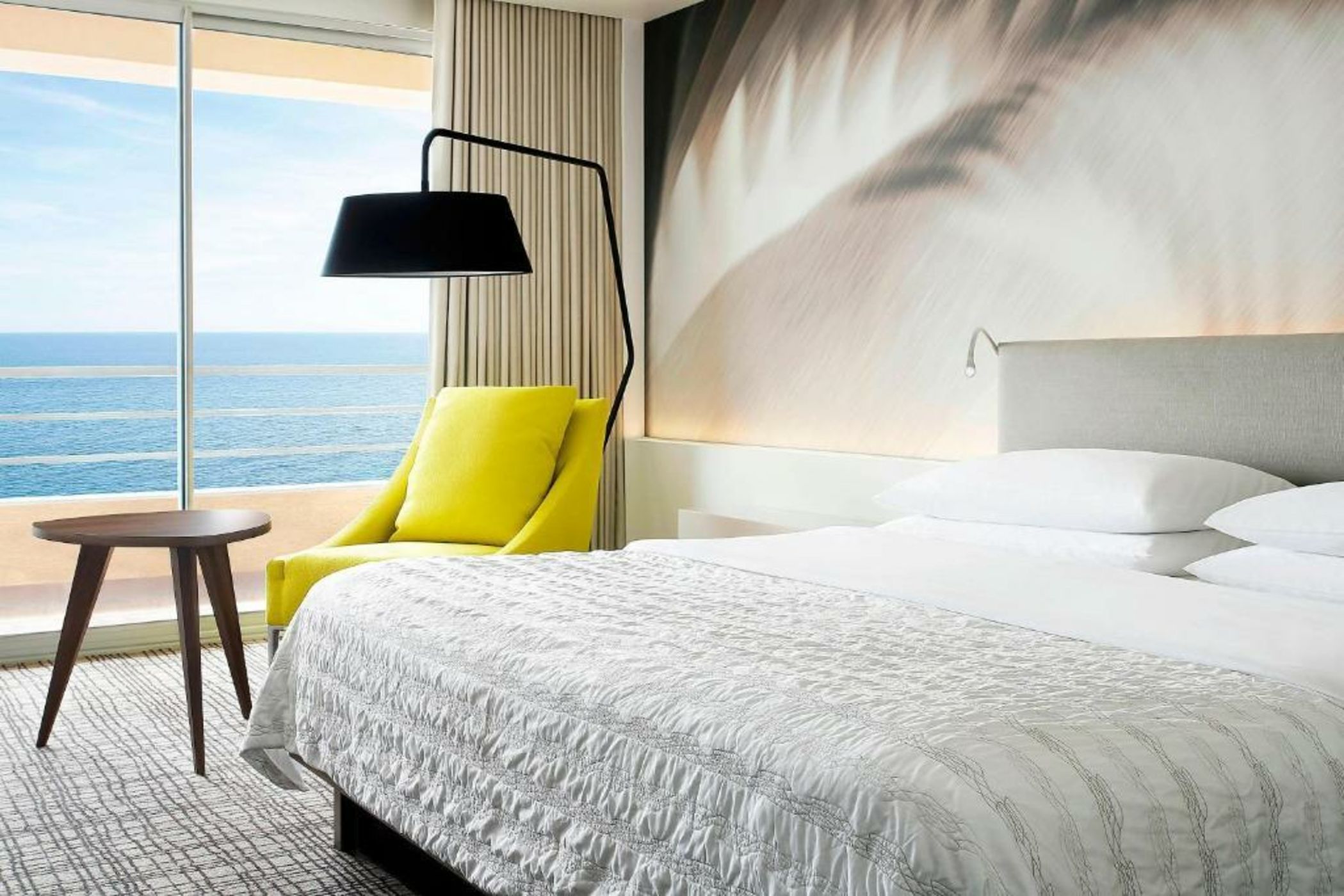 Le Méridien Beach Plaza