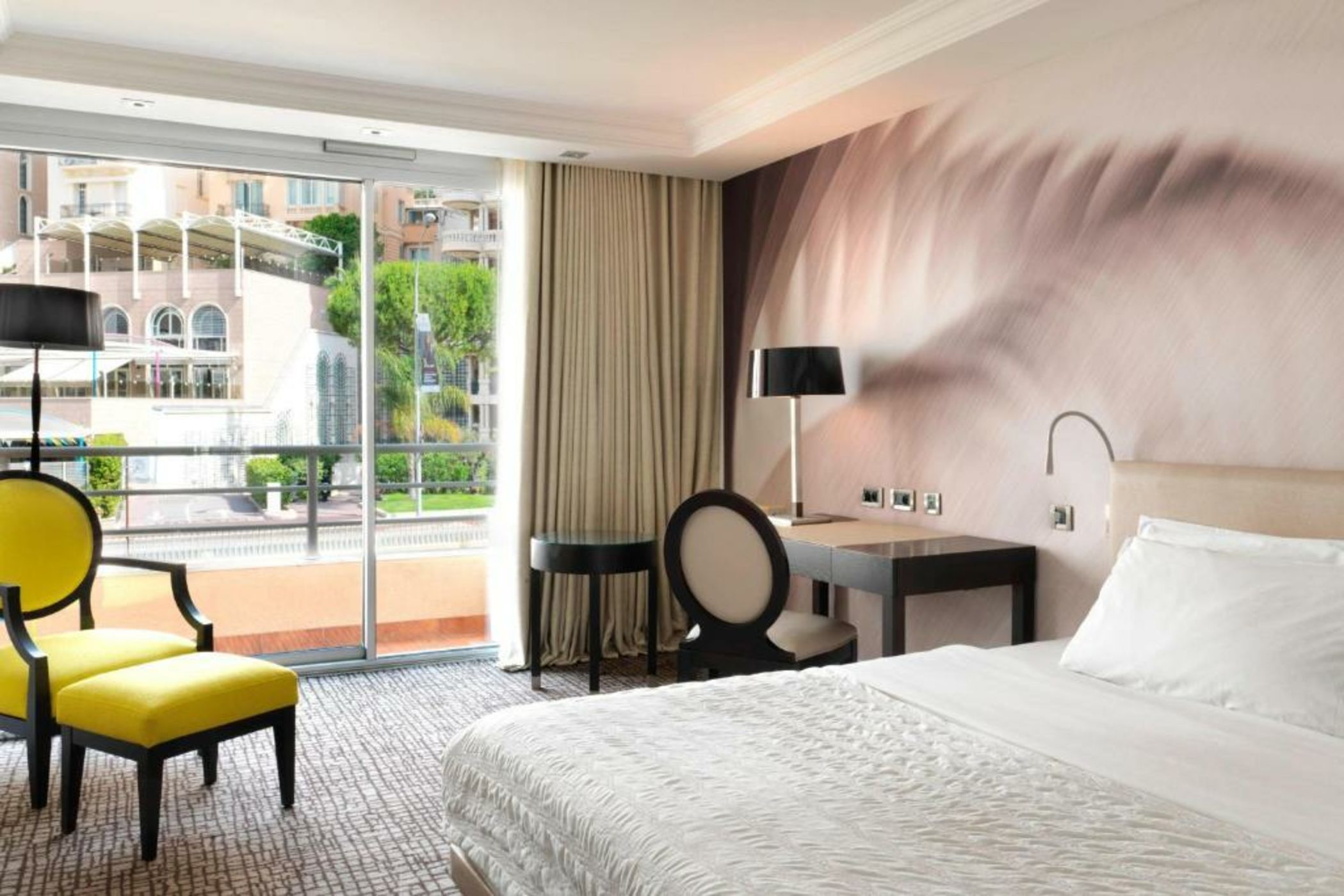 Le Méridien Beach Plaza