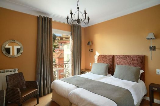 Welcome Hotel
