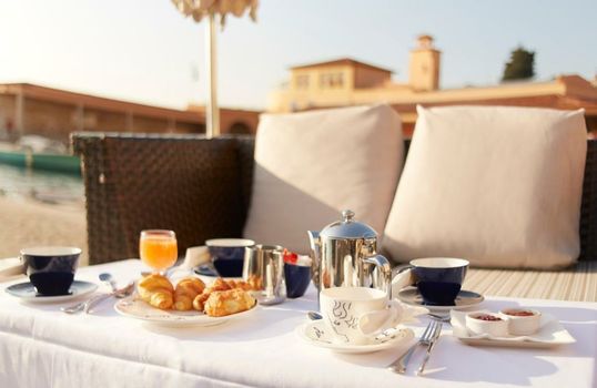 Welcome Hotel
