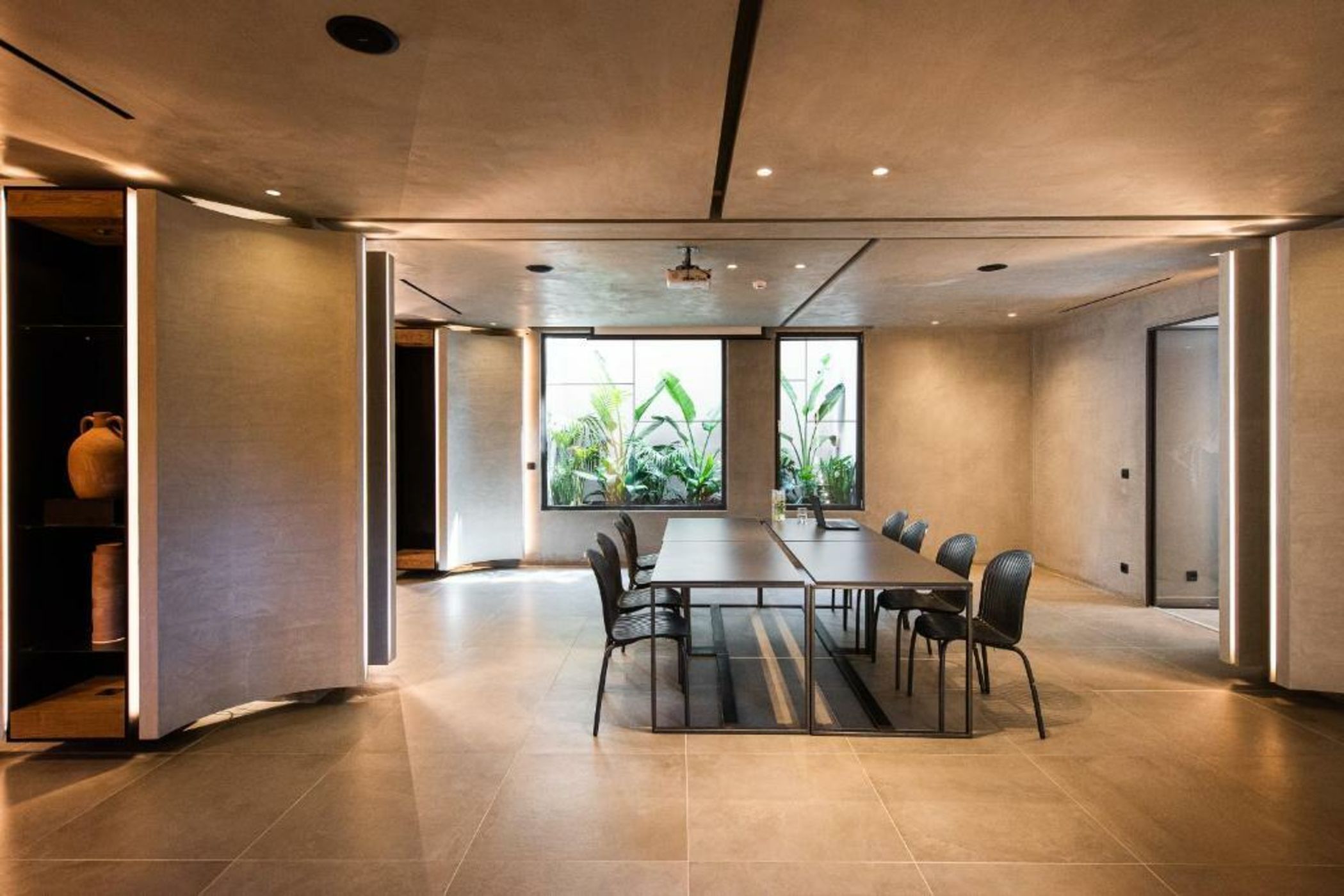 Pilot Amphora Boutique Hotel 