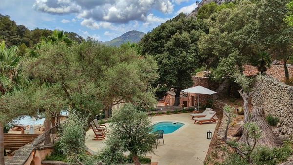 LJs Ratxo Eco Luxury Retreat