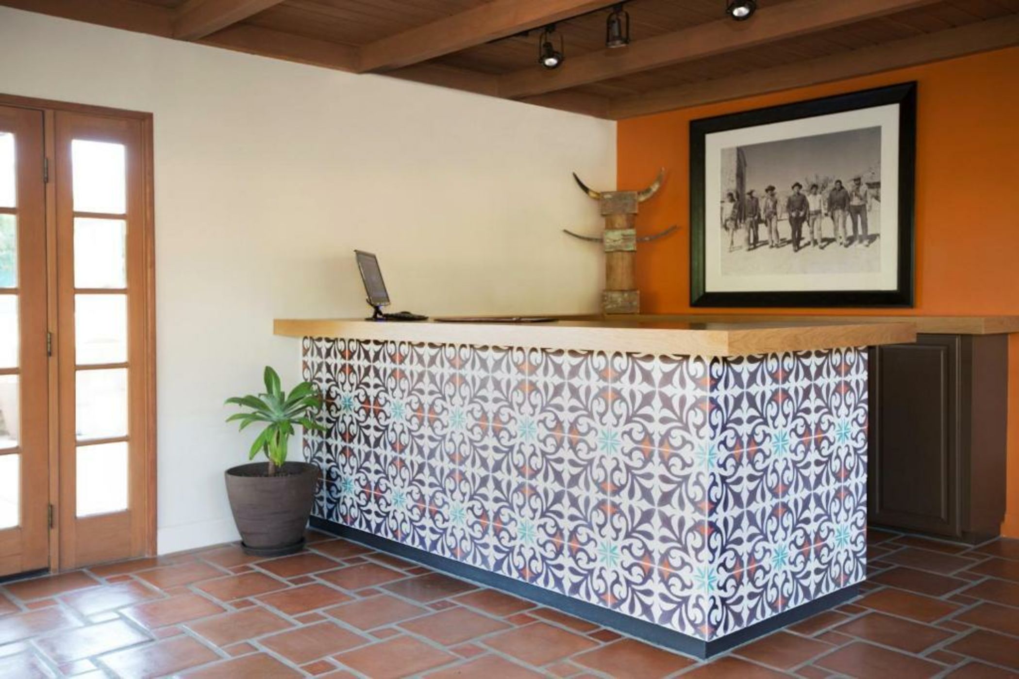 Santiago Resort - Palm Springs Premier Gay Men’s Resort