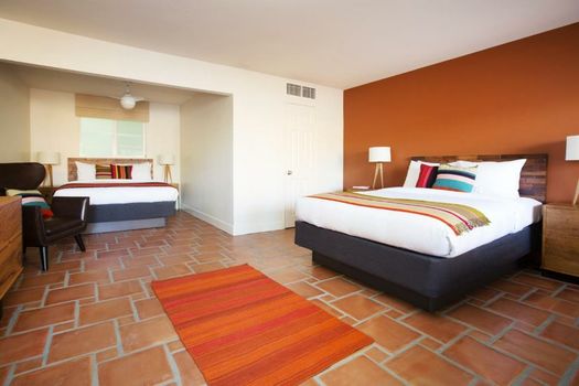 Santiago Resort - Palm Springs Premier Gay Men’s Resort