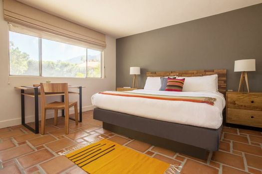 Santiago Resort - Palm Springs Premier Gay Men’s Resort