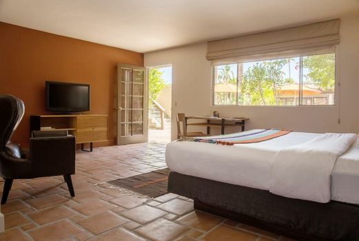 Santiago Resort - Palm Springs Premier Gay Men’s Resort