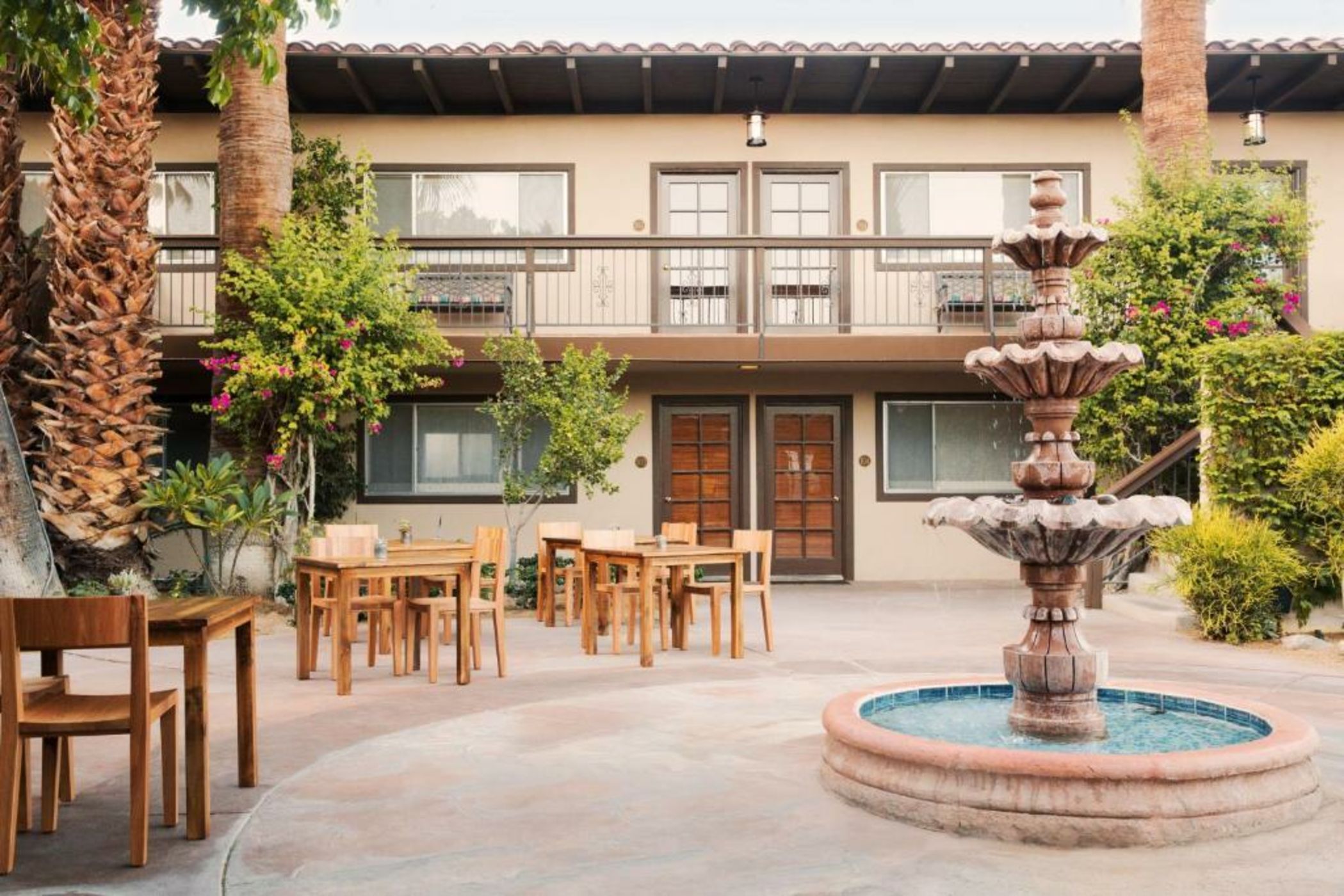 Santiago Resort - Palm Springs Premier Gay Men’s Resort