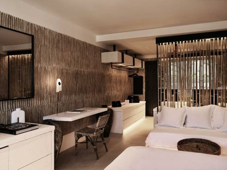 Myconian O Hotel