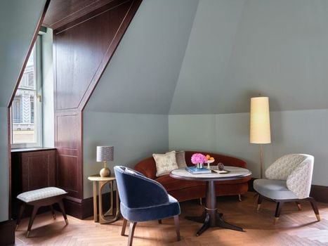 Rosewood Vienna