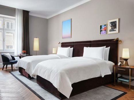 Rosewood Vienna