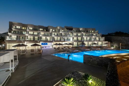 Royal Marina Suites Boutique Hotel