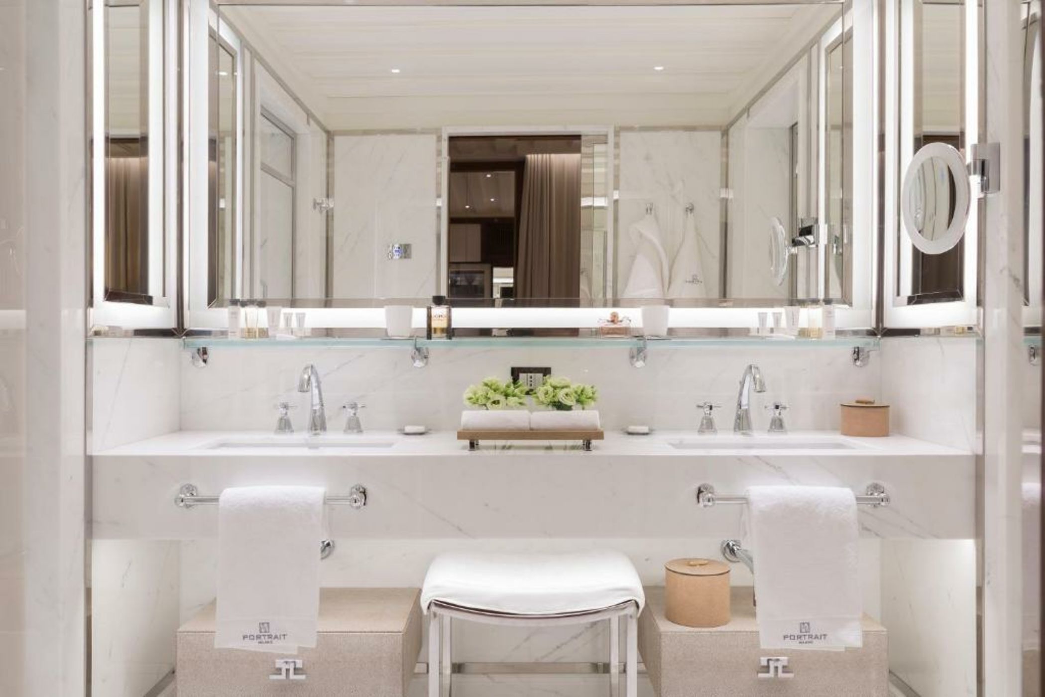 Portrait Milano - Lungarno Collection