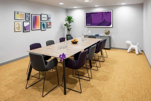 YOTEL London City