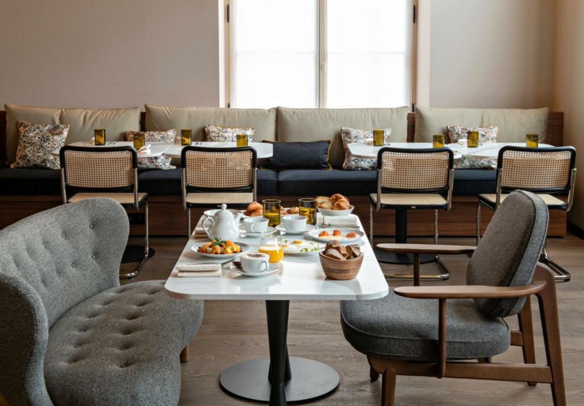 Hôtel LÉONOR the place to live