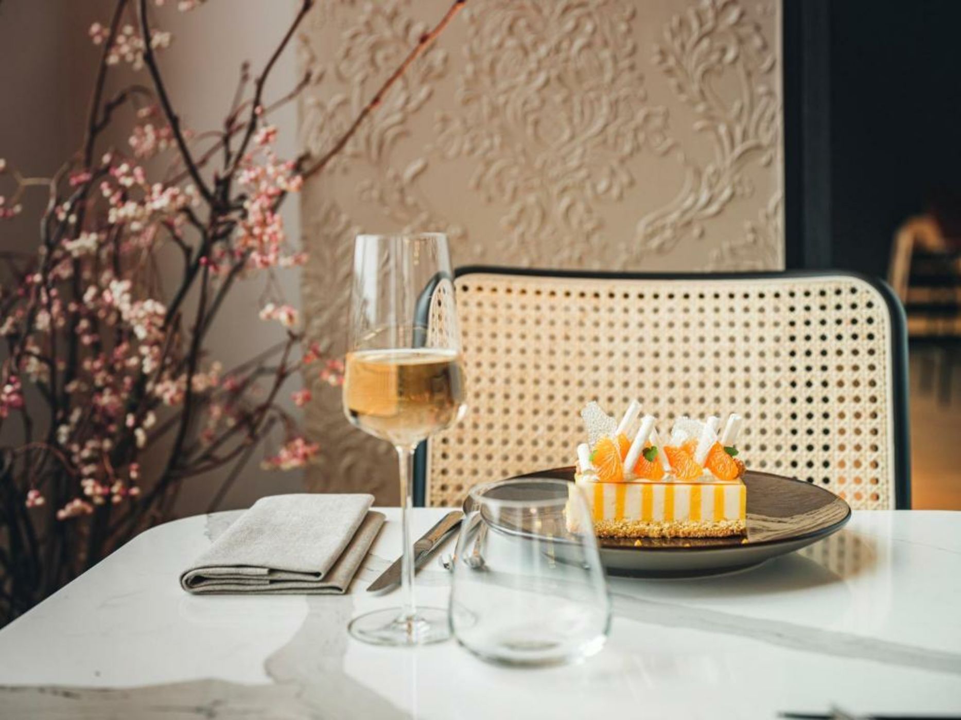 Hôtel LÉONOR the place to live