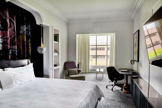 Daxton Hotel