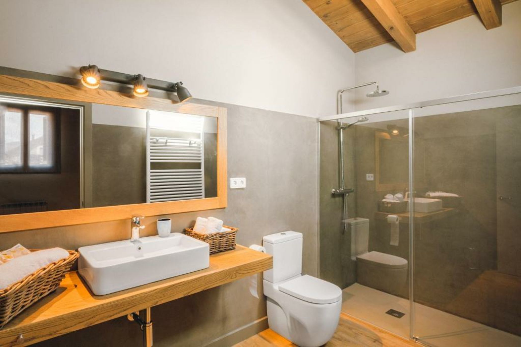 Intrepid Hotel Rural - Adults Only