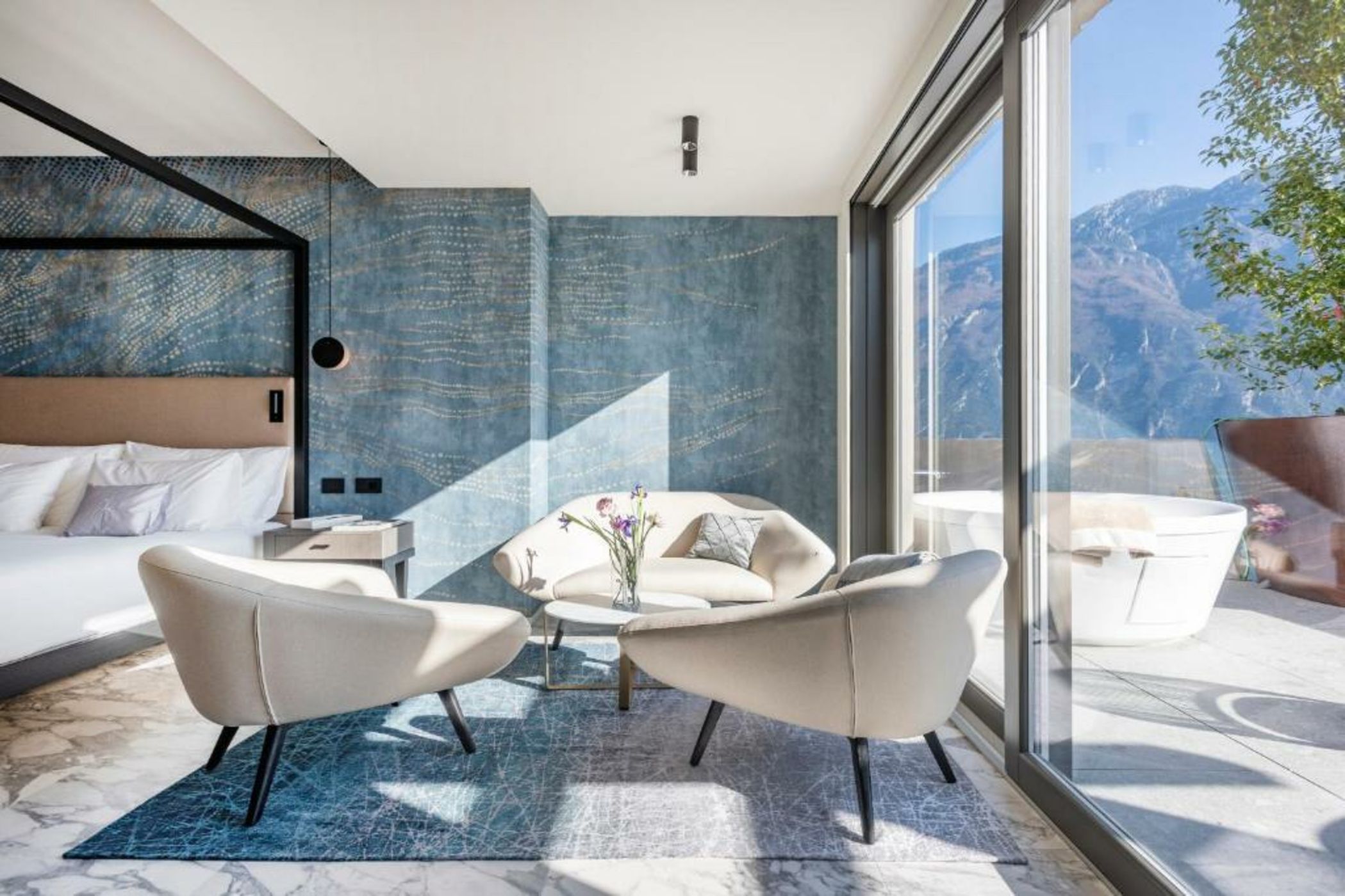 EALA My Lakeside Dream - Adults Friendly