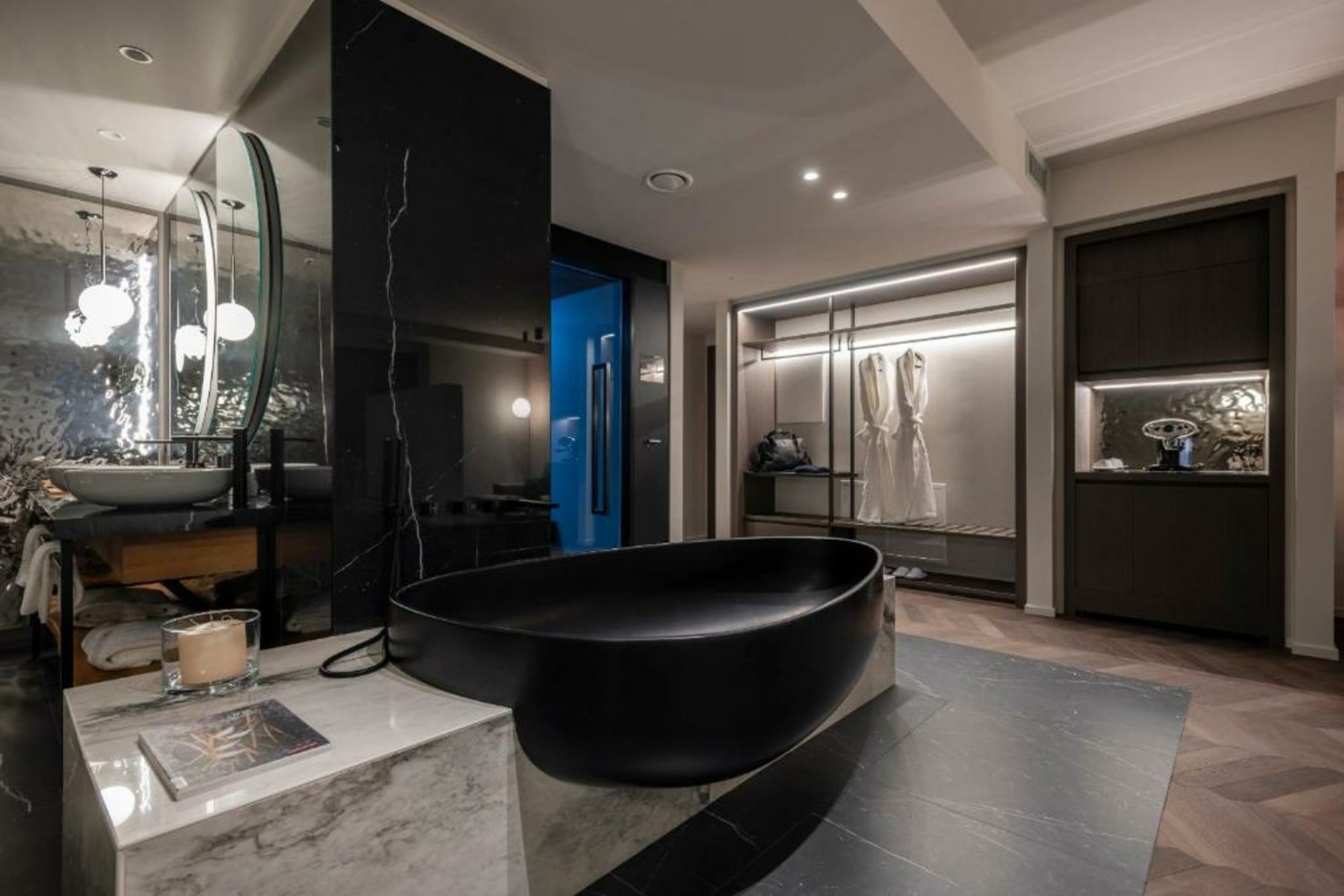 EALA My Lakeside Dream - Adults Friendly