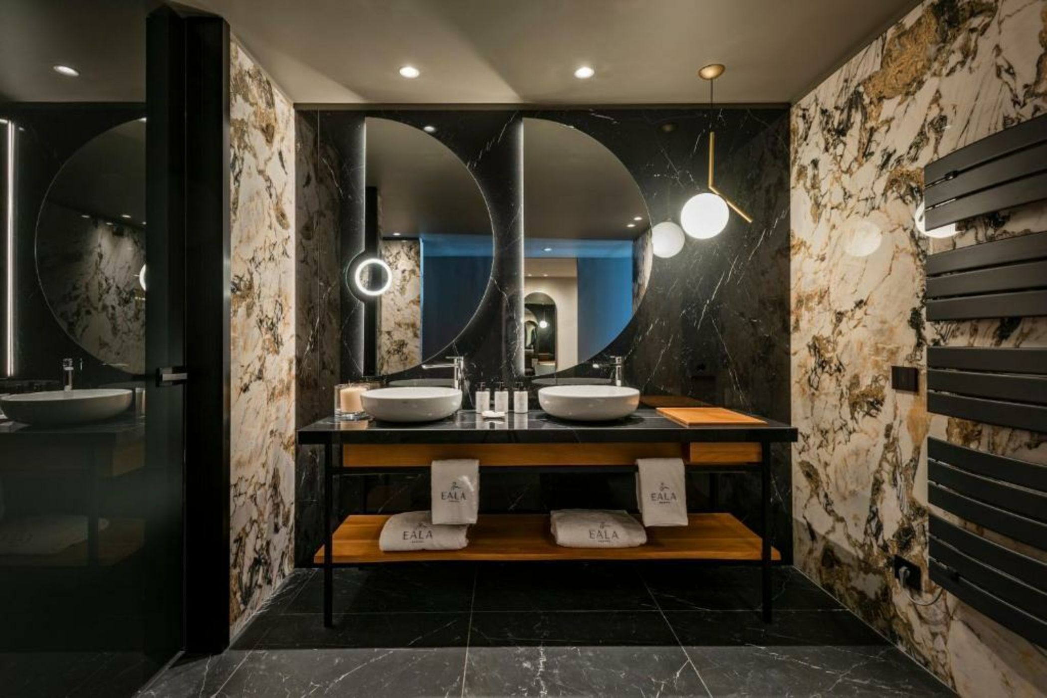 EALA My Lakeside Dream - Adults Friendly