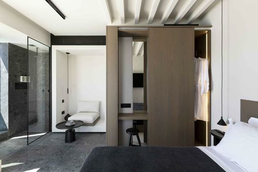 CUBIC HOTEL