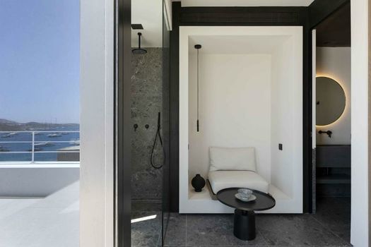 CUBIC HOTEL