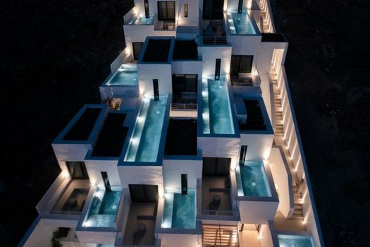 CUBIC HOTEL