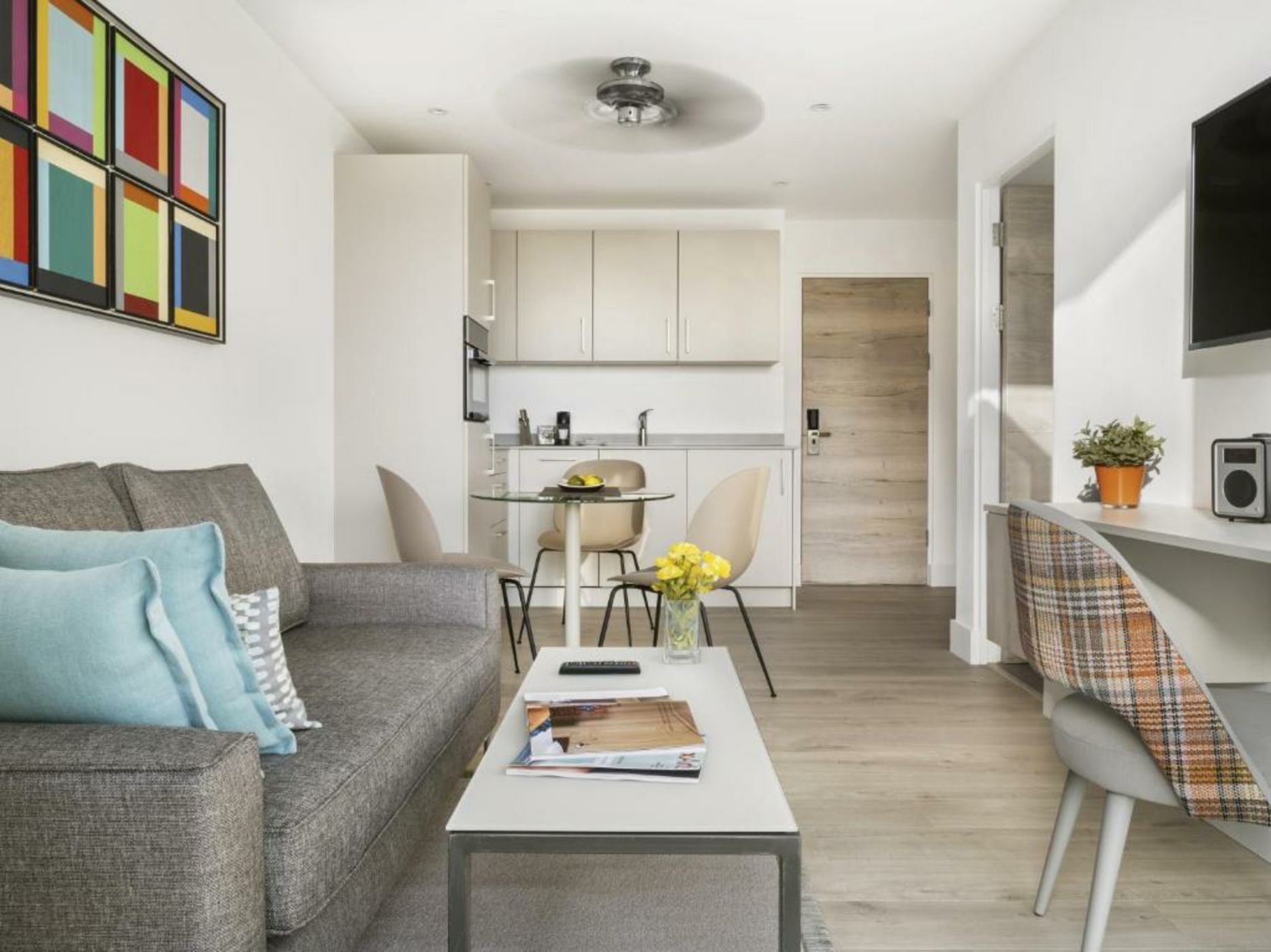 Q Square by Supercity Aparthotels