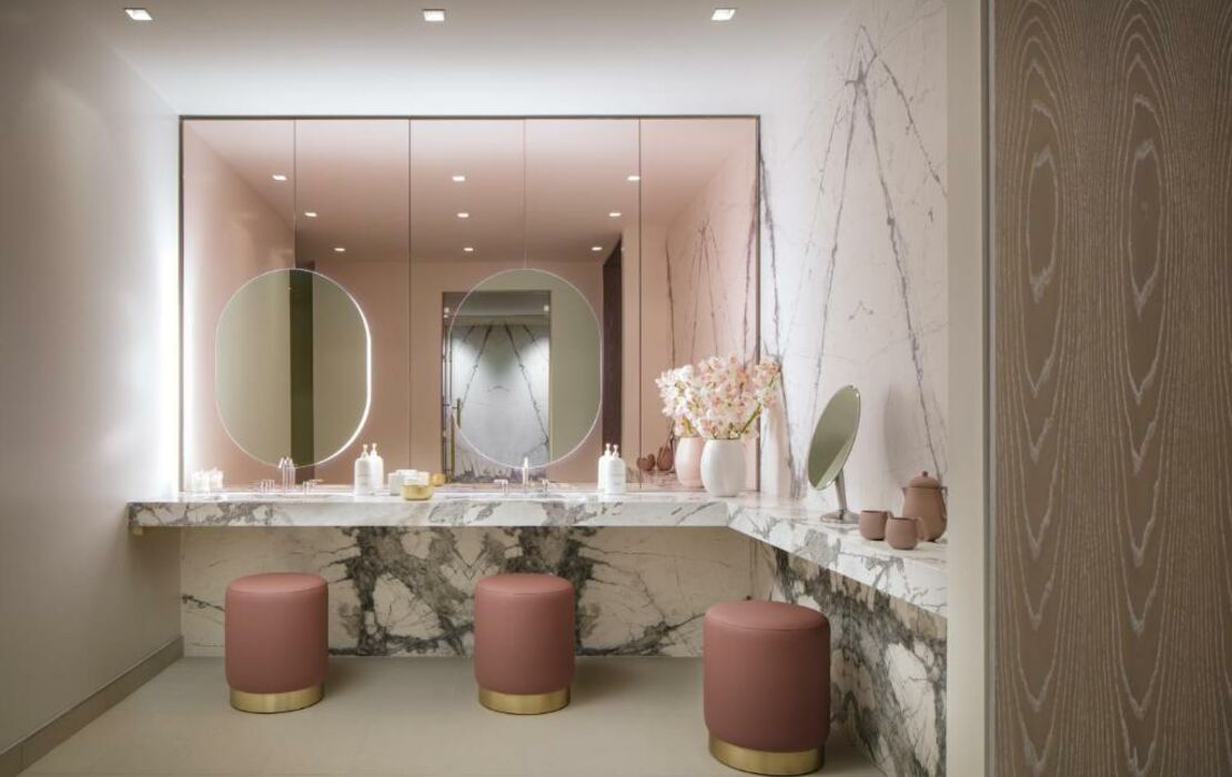 The St. Regis Toronto, a Design Boutique Hotel Toronto, Canada