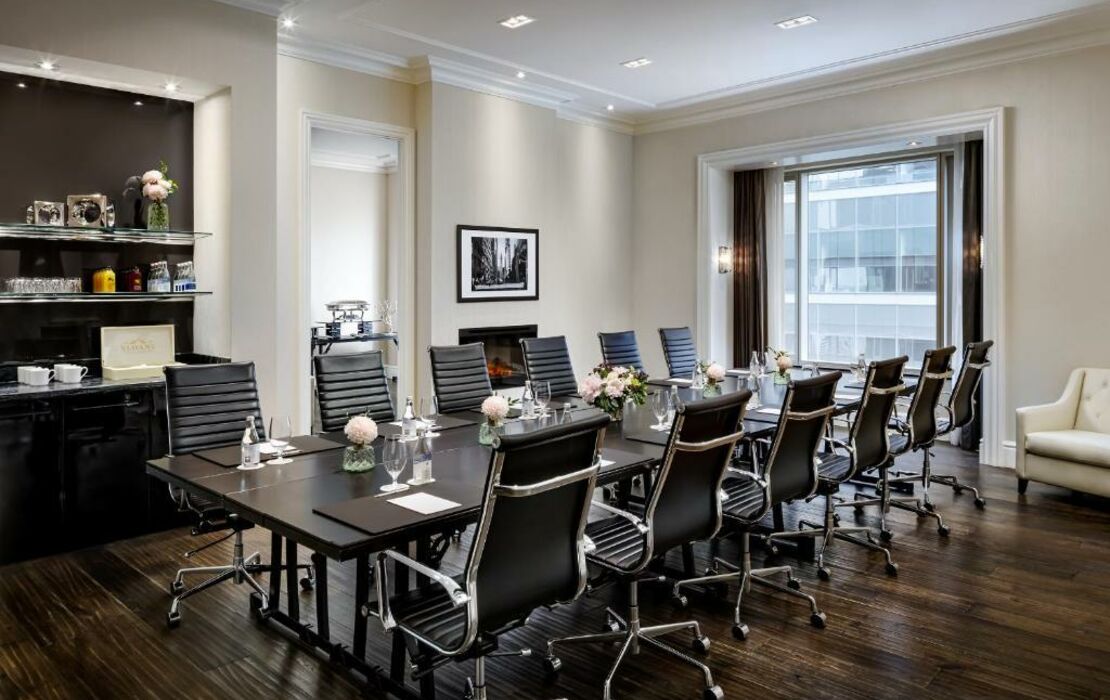 The St. Regis Toronto, a Design Boutique Hotel Toronto, Canada