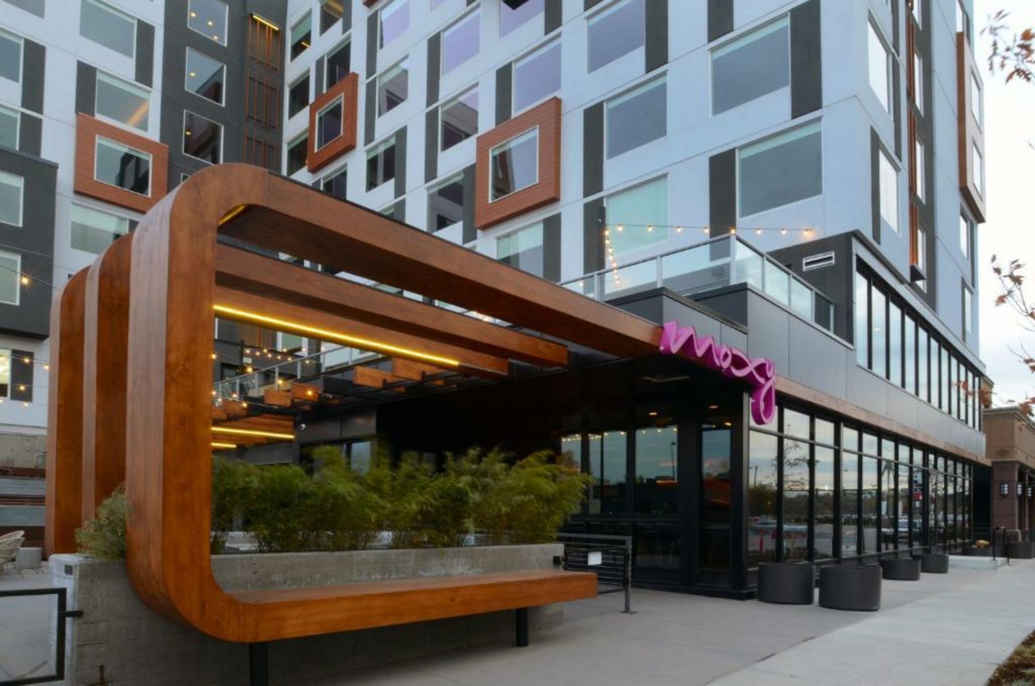MOXY Denver Cherry Creek