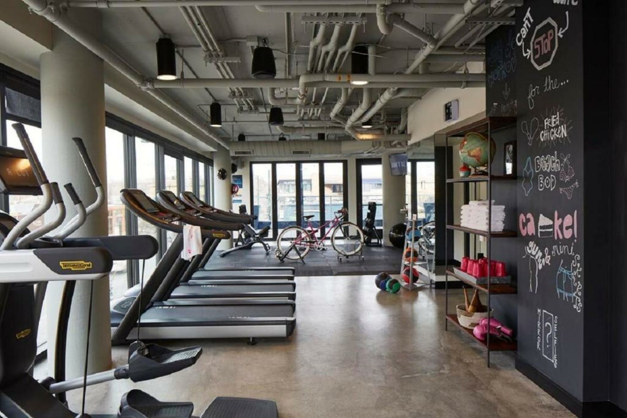 MOXY Denver Cherry Creek