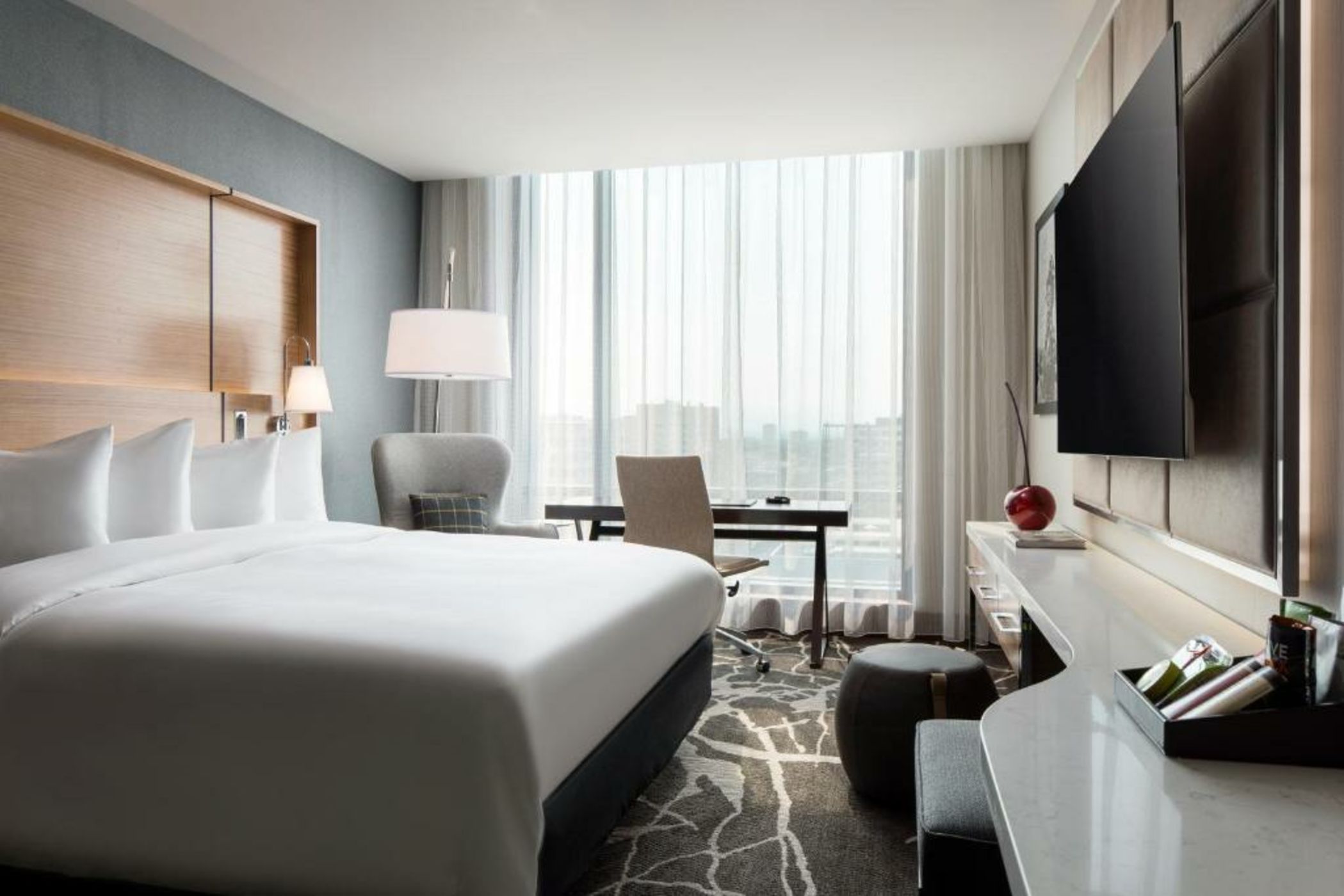 The Jacquard, Autograph Collection