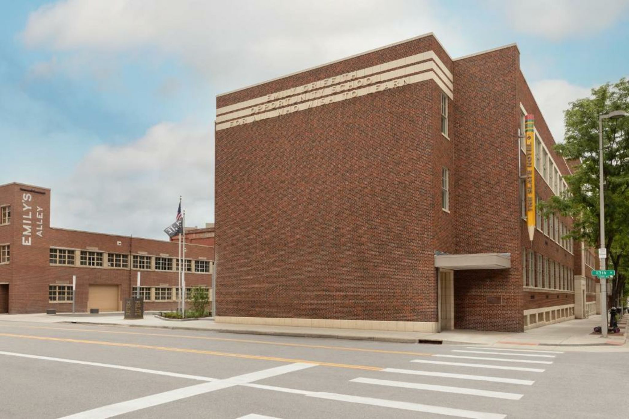 The Slate Denver, Tapestry Collection By Hilton