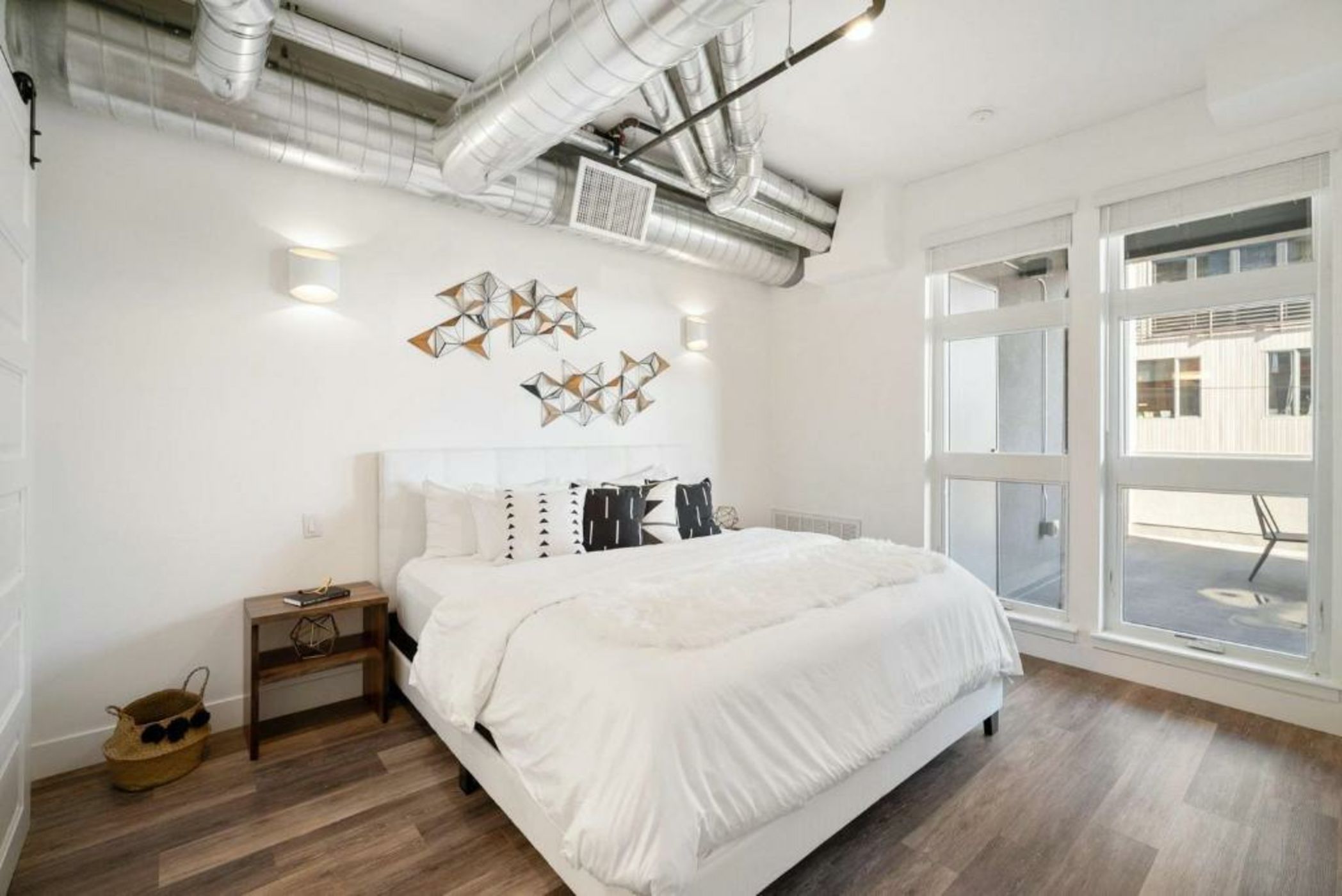 RIN207 - RiNo Art Lofts - Urban Cowboy Loft! Skyline Views!