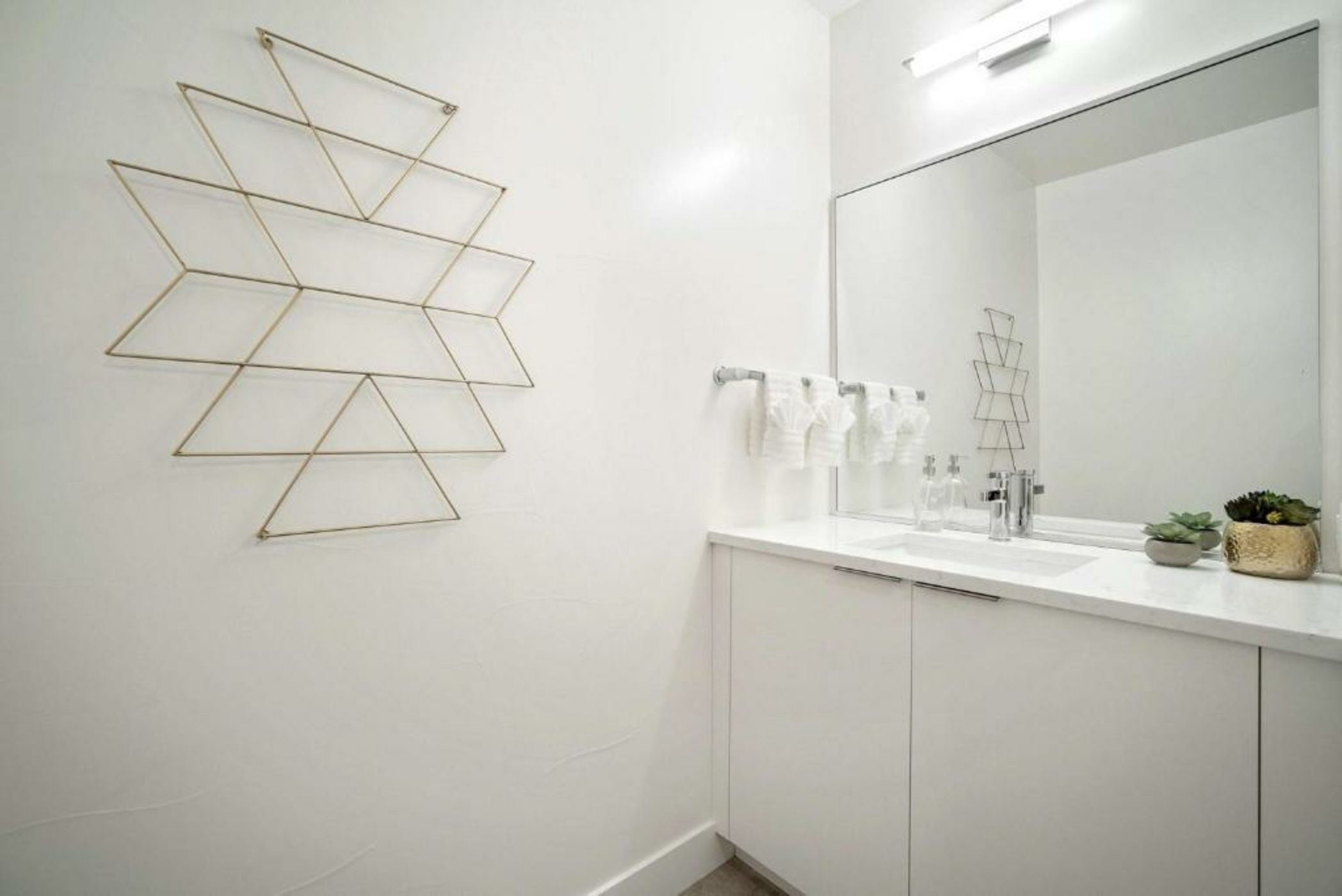 RIN207 - RiNo Art Lofts - Urban Cowboy Loft! Skyline Views!