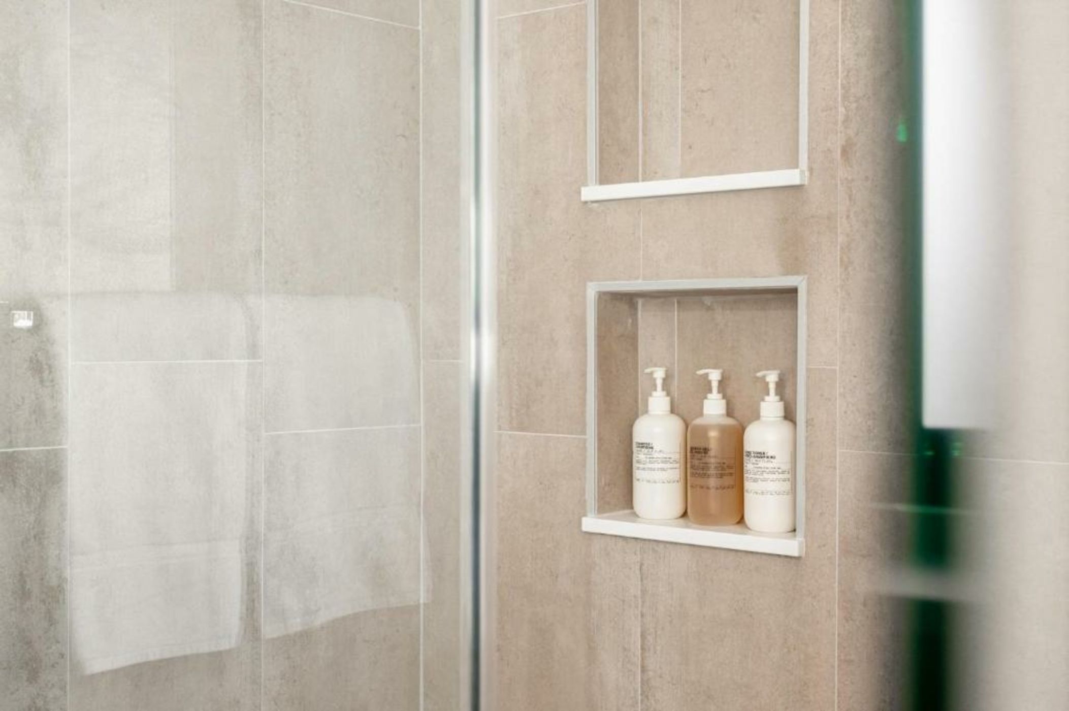 Walk to Gameday - Jefferson Park Condo - Tesoro