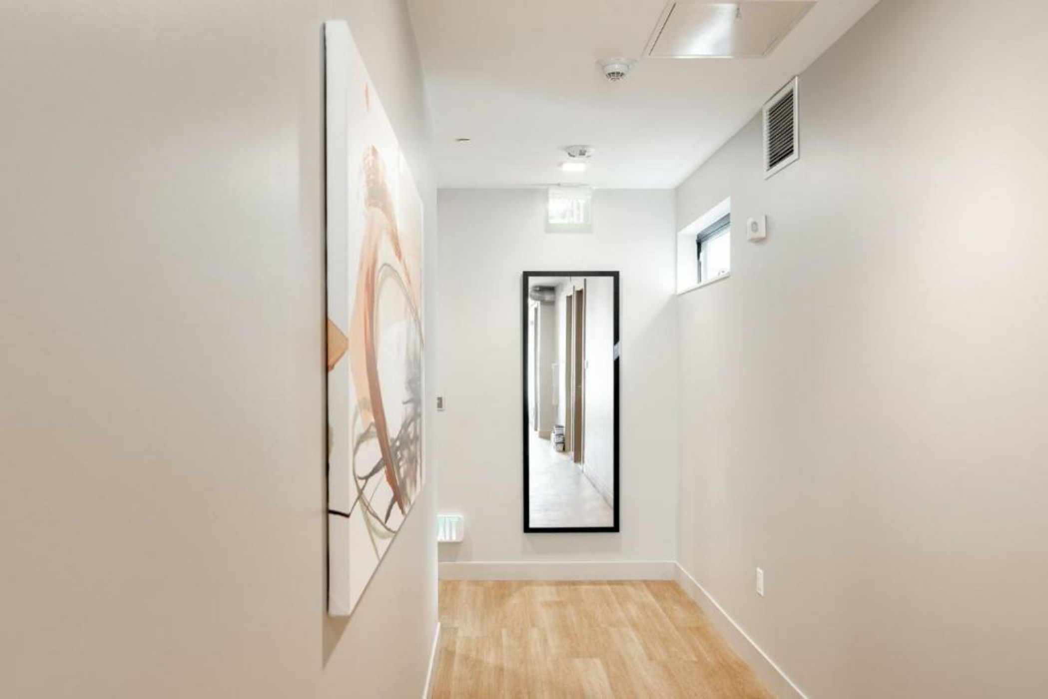 Walk to Gameday - Jefferson Park Condo - Tesoro