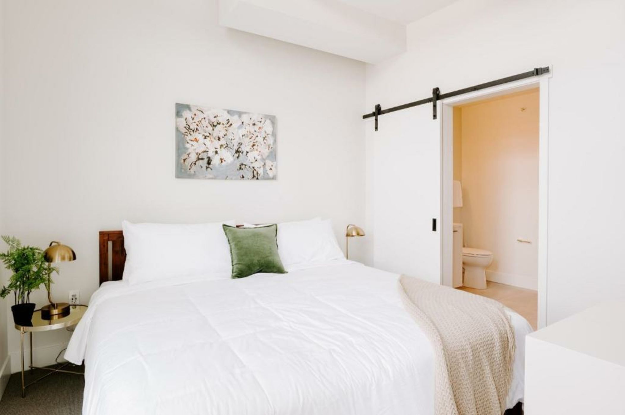 On Cloud 9 - Curated Lifestyle Loft - Espadin LoHi